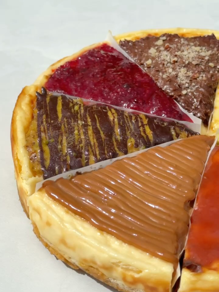 Tarta de queso estilo vasca — imagen gastronómica de referencia